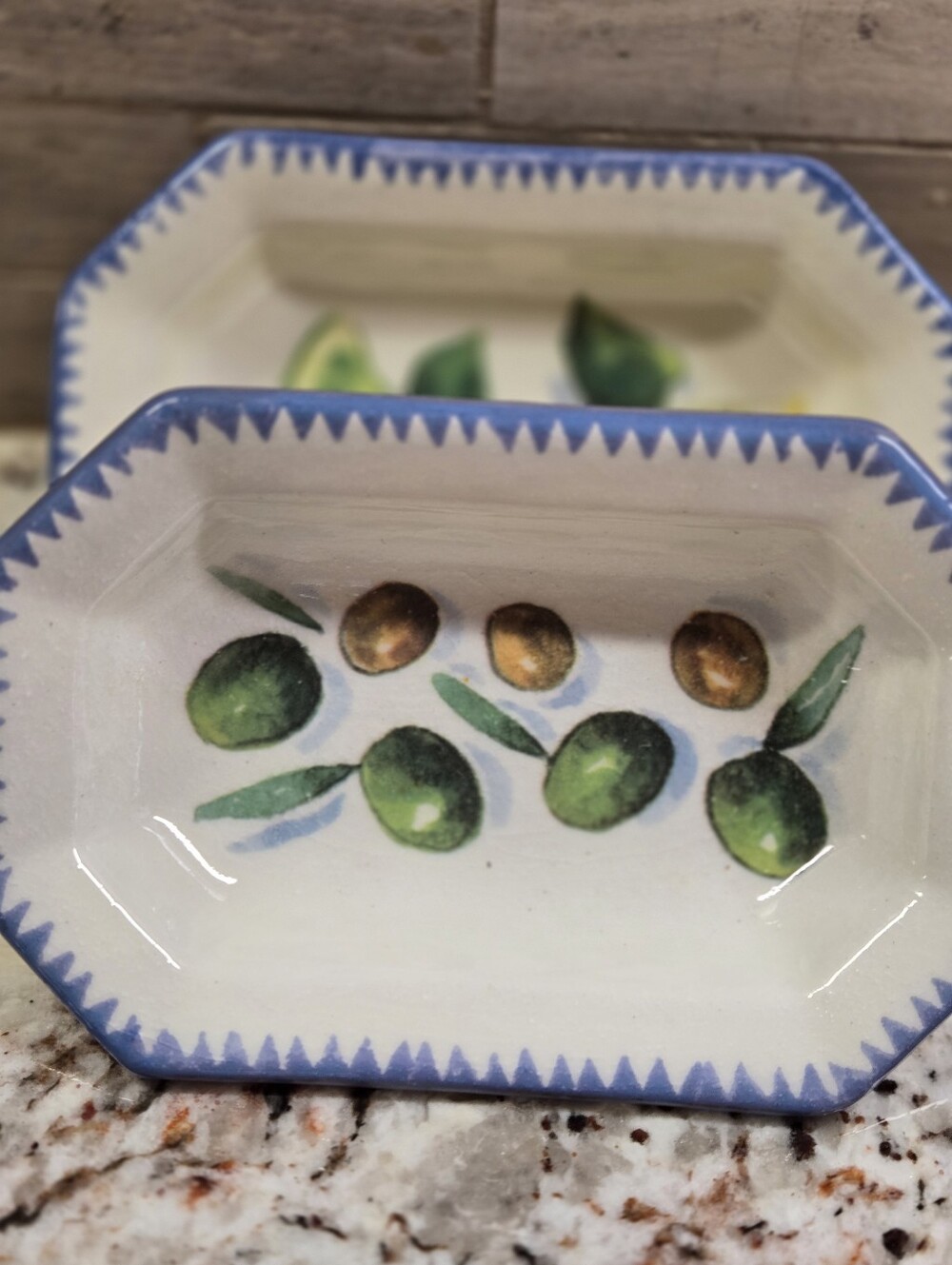 Williams Sonoma 2 Sardina Olive Dipping Bowls